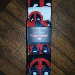 Marvel Deadpool Casual Socks 7 Days Of Cozy Deadpool Socks 6-12